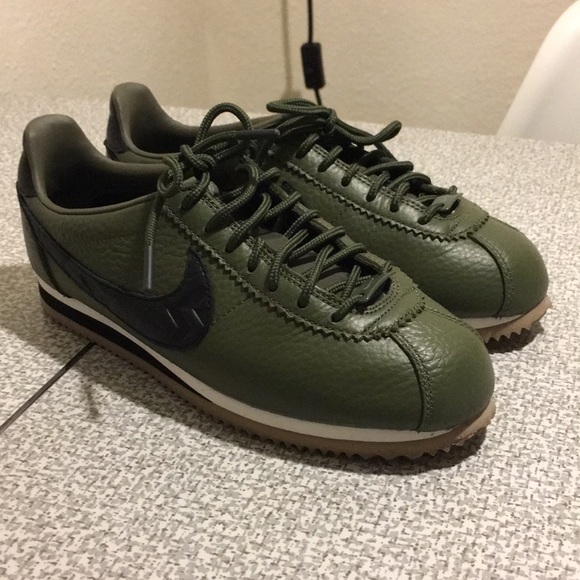 nike cortez olive green